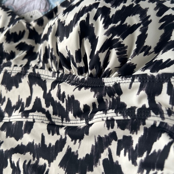 Knix Womens Tankini Swim Suit Top Summer Beach Safari Adjustable Swimwear Medium - Picture 7 of 10